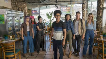 Runaways | Série cancelada da Marvel era para ter sido um filme Elenco de Runaways (Reprodução / Hulu)