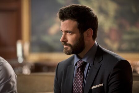 Colin Donnell será um padre em Irreverent, drama do Peacock source AR801a0221b scaled 1