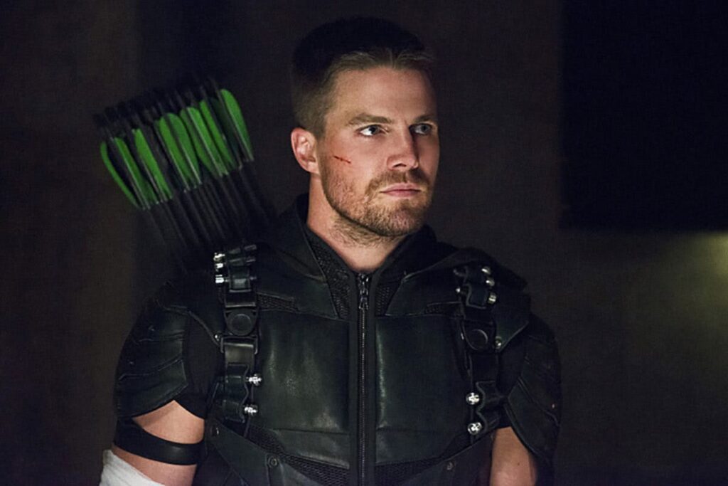 Stephen Amell ainda retornará como Oliver Queen? Stephen Amell em Arrow (Reprodução / The CW)