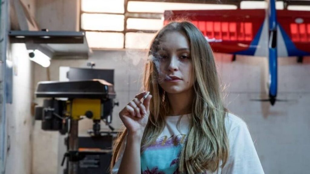 A Menina Que Matou os Pais | Carla Diaz ganha destaque internacional Carla Diaz em A Menina Que Matou os Pais