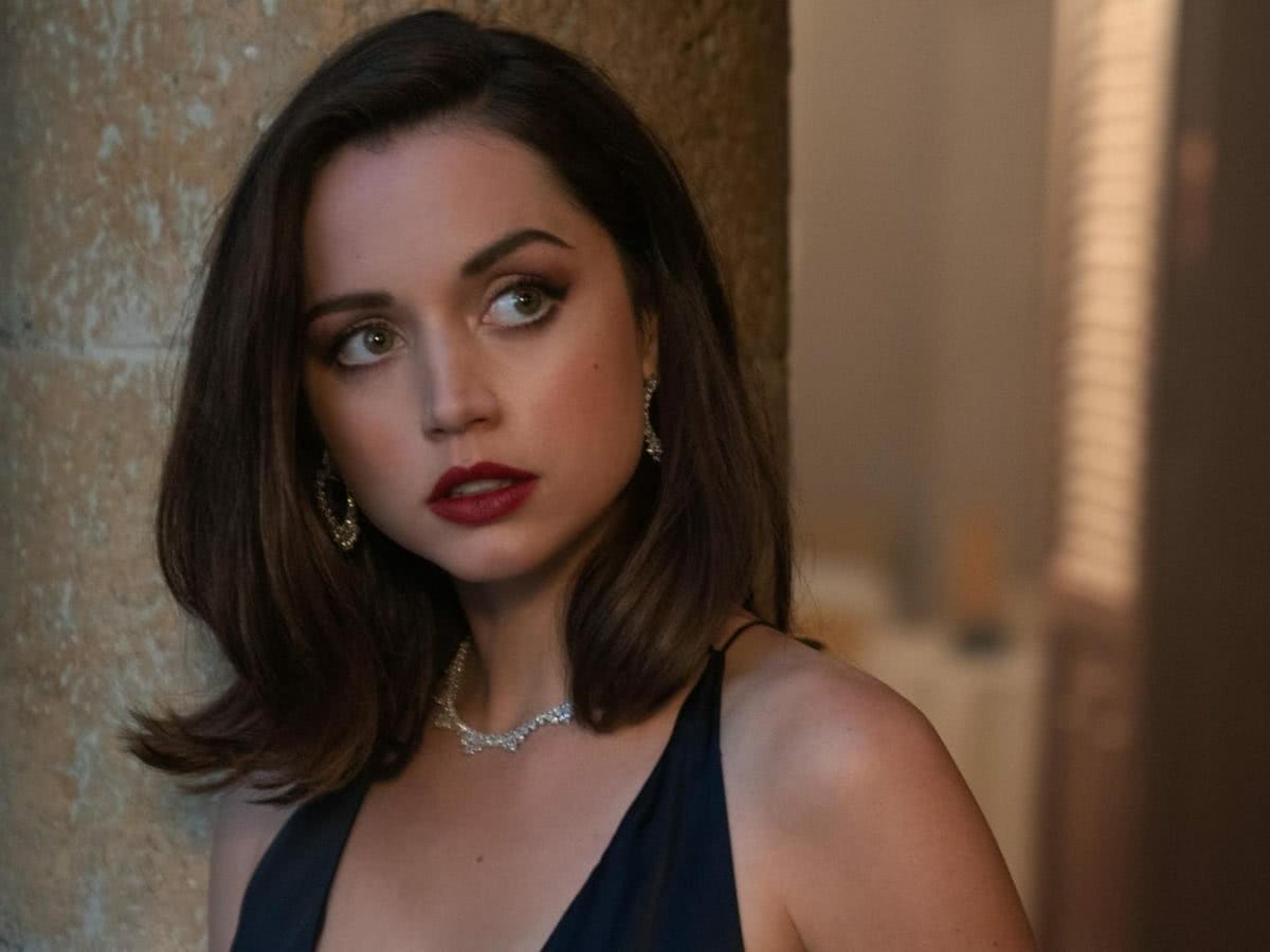 Ana de Armas in 007 - No Time to Die