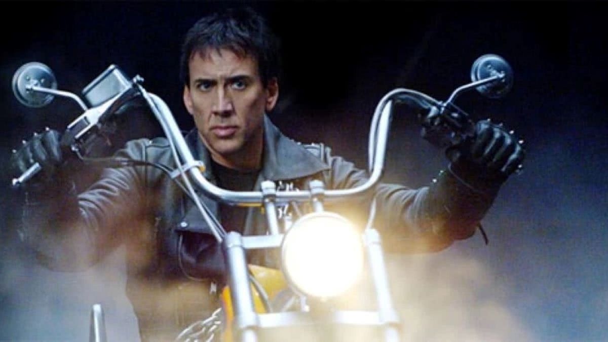 Nicolas Cage como Johnny Blaze em Motoqueiro Fantasma (Reprodução)