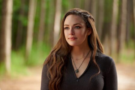 Hope (Danielle Rose Russell) em Legacies (Reprodução)