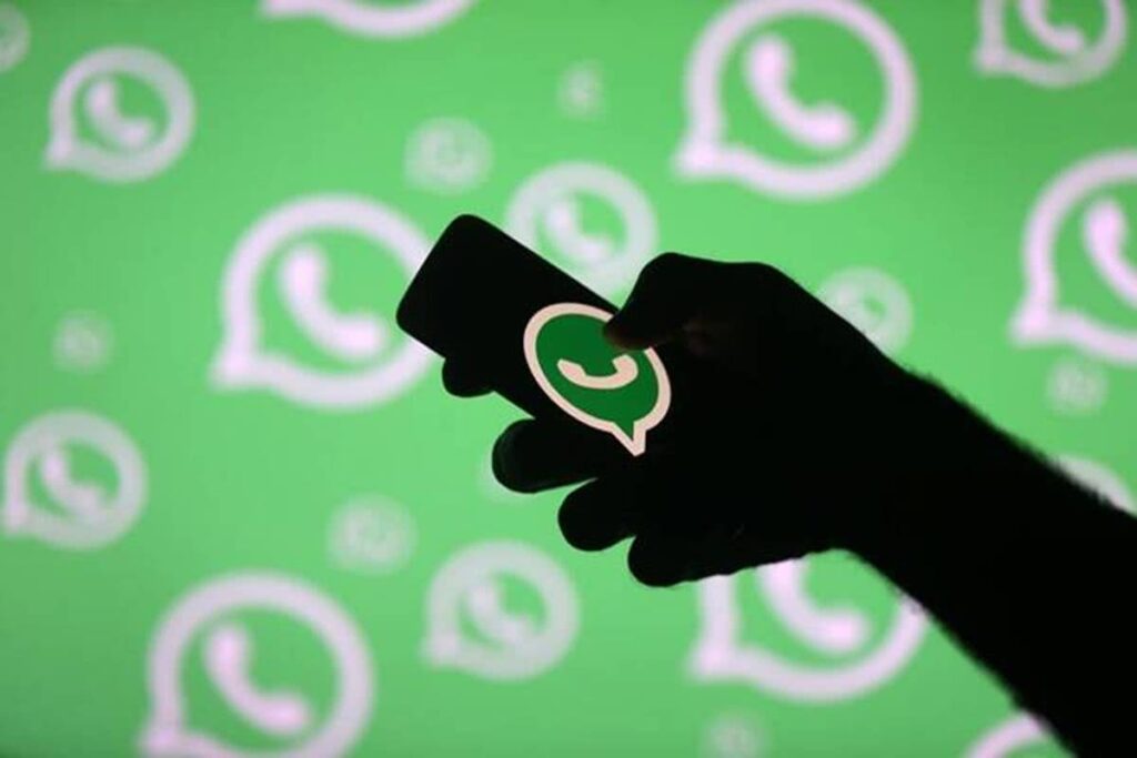 Whatsapp sai do ar e internautas comparam com Round 6 WhatsApp