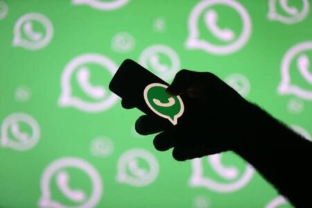 Whatsapp sai do ar e internautas comparam com Round 6 WhatsApp