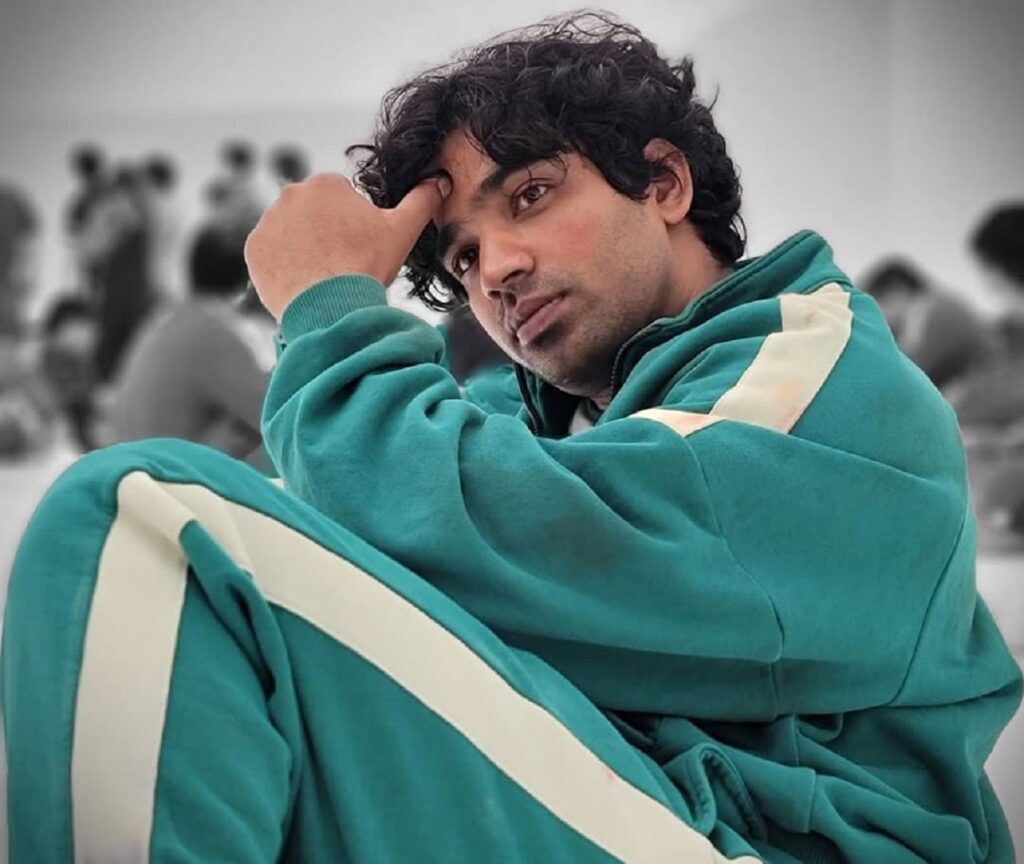 Anupam Tripathi em cena de Round 6 (Divulgação)