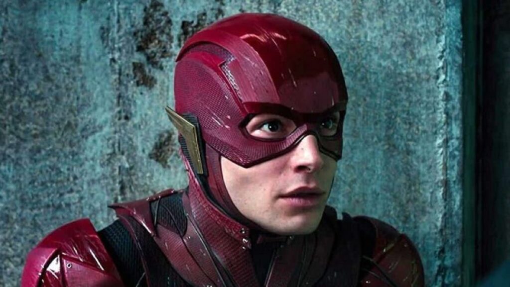 Ezra Miller pode estar com os dias contados como The Flash Ezra Miller como Flash (Reprodução / DC)
