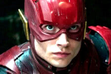 Flash (Ezra Miller) em Liga da Justiça