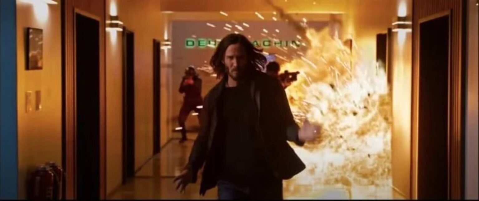 Ator de Venom pode fazer participação especial em Matrix Resurrections Keanu Reeves como Neo em Matrix Resurrections (Reprodução / Warner Bros.)