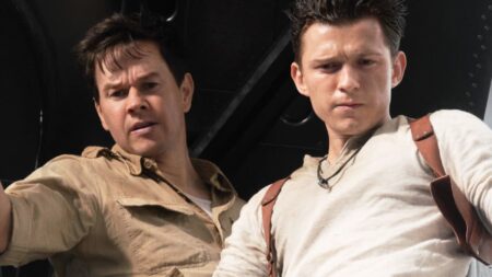 Tom Holland e Mark Wahlberg em Uncharted: Fora do Mapa (Reprodução)