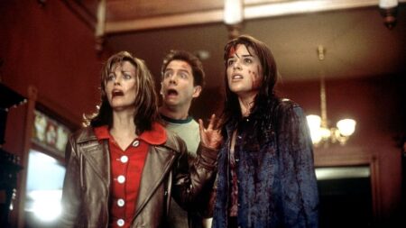 Courteney Cox, Jamie Kannedy e Neve Campbell em Pânico (Reprodução)