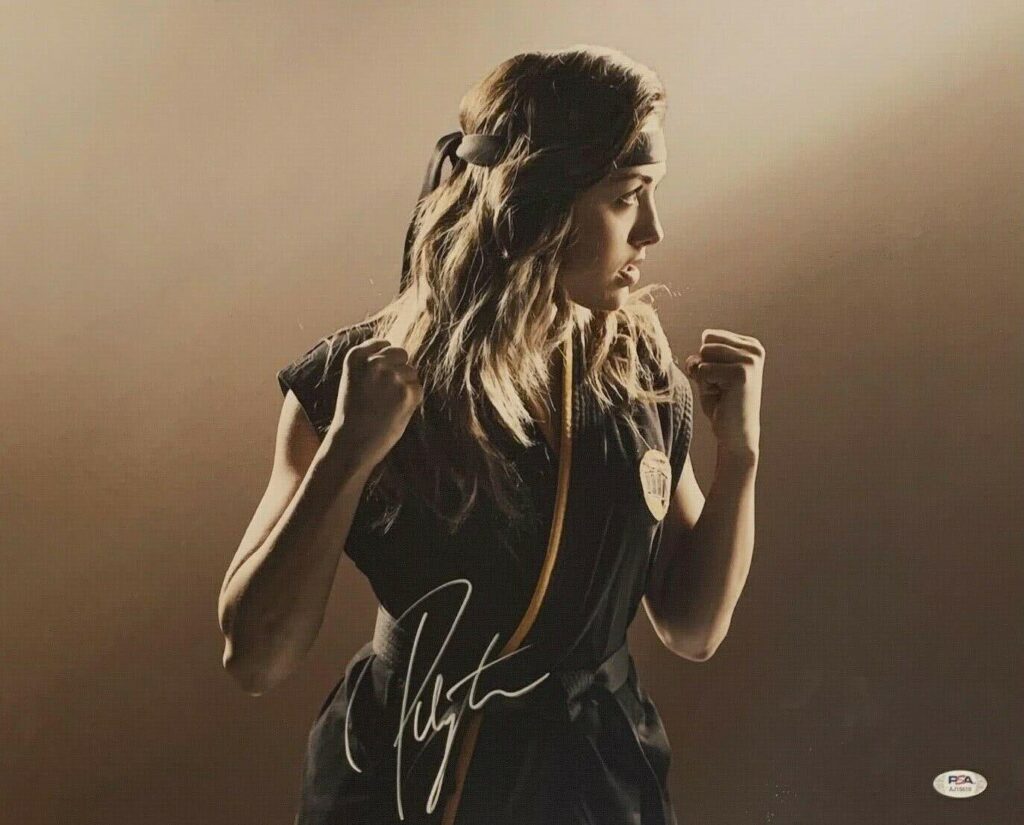 Cobra Kai | Gravações da quinta temporada estão quase finalizadas peyton list signed 16x20 photo tory cobra kai psa aji560811 t11247993 1373