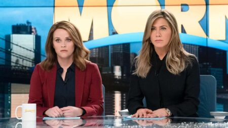 Reese Witherspoon e Jennifer Aniston em The Morning Show (Reprodução / Apple TV+)