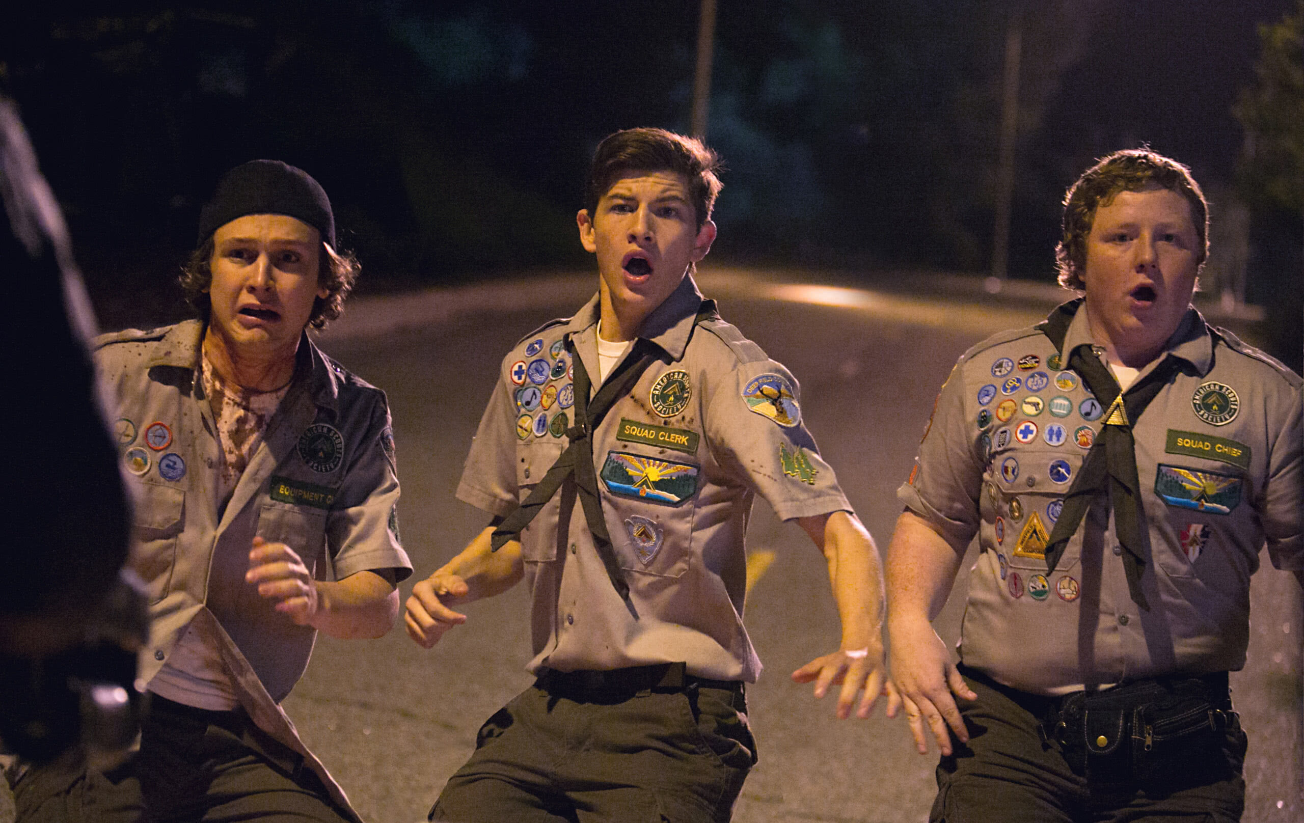 Ator de Como Sobreviver a um Ataque Zumbi morre aos 28 anos 1 Joey Morgan e Tye Sheridan no filme Como Sobreviver a um Ataque Zumbi