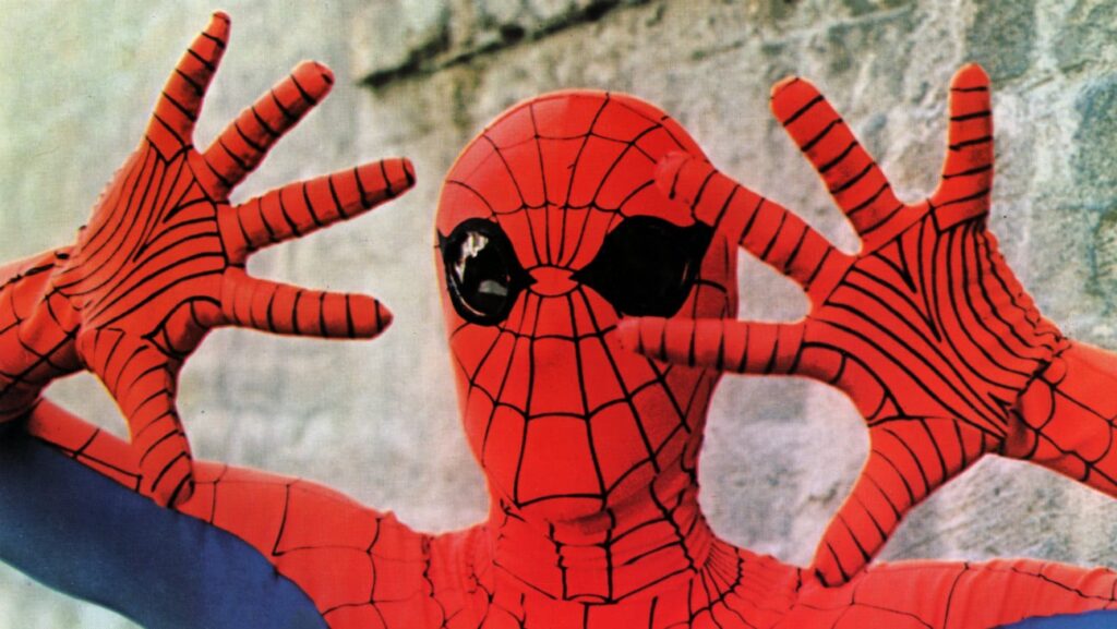Ex-Homem-Aranha conta que não foi chamado para Sem Volta Para Casa Nicholas Hammond como Homem-Aranha (Reprodução)