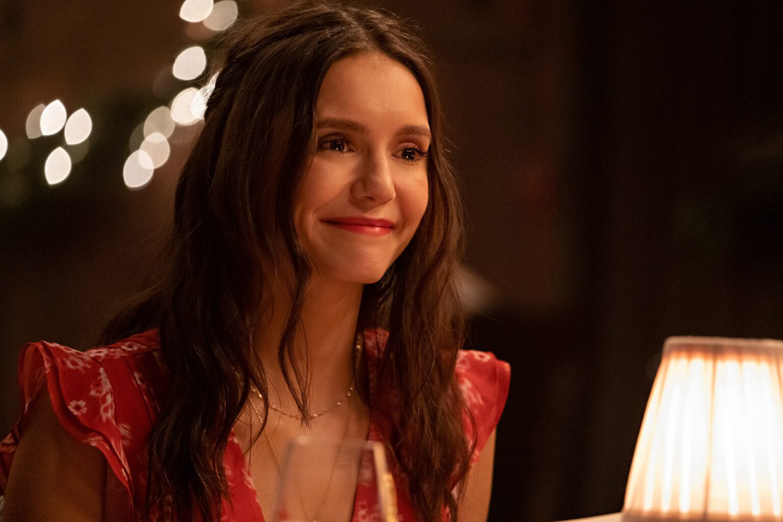 Nina Dobrev mostra cenas sangrentas no set de The Bricklayer LH 20201026 Unit 06228r2