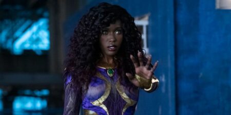 Starfire (Anna Diop) em Titãs (Reprodução)