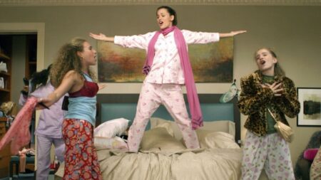 Jennifer Garner entra para nova série da Apple após mudança de elenco Cena de De Repente 30 (Reprodução)
