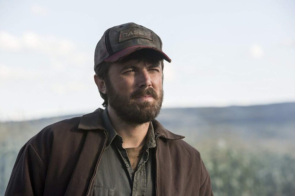 Casey Affleck é flagrado com atriz que tem metade da sua idade f6e6cf94ad58bed7f86b6e750e67e659