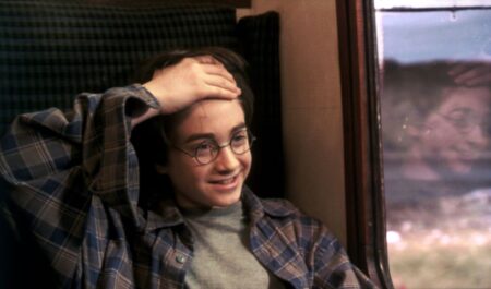 Cena de Harry Potter e a Pedra Filosofal (Reprodução)
