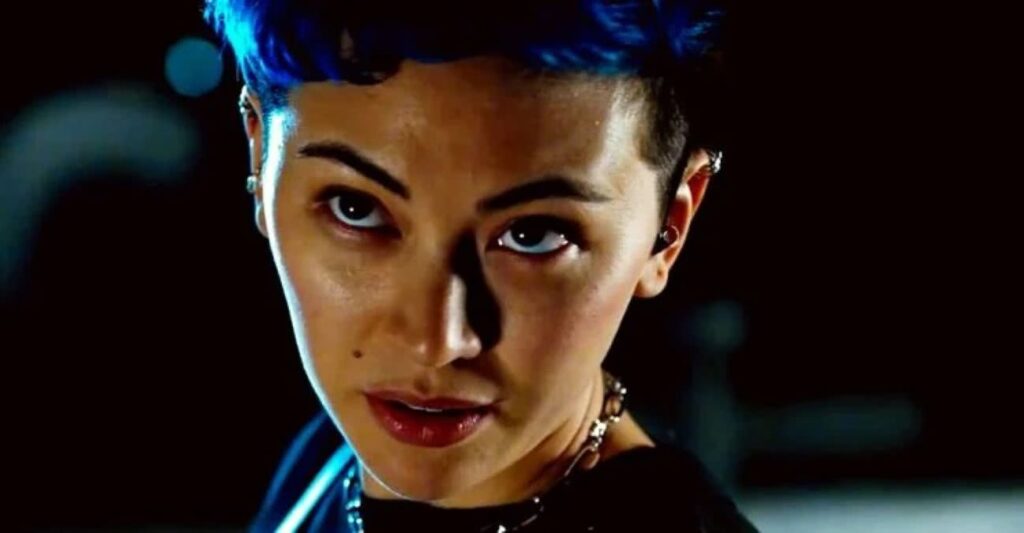 Atriz elogia maneira que Lana Wachowski dirigiu Matrix 4 Jessica Henwick como Bugs em Matrix Resurrections (Reprodução / Warner Bros.)