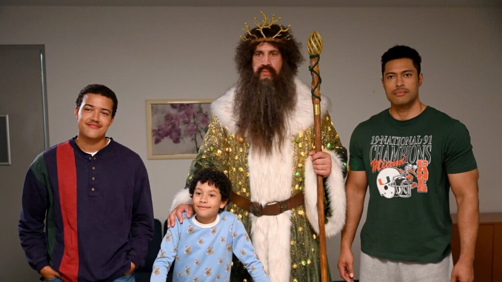 Já é Natal! Série de Dwayne Johnson vai ganhar episódio especial Elenco de Young Rock (Divulgação / NBC)