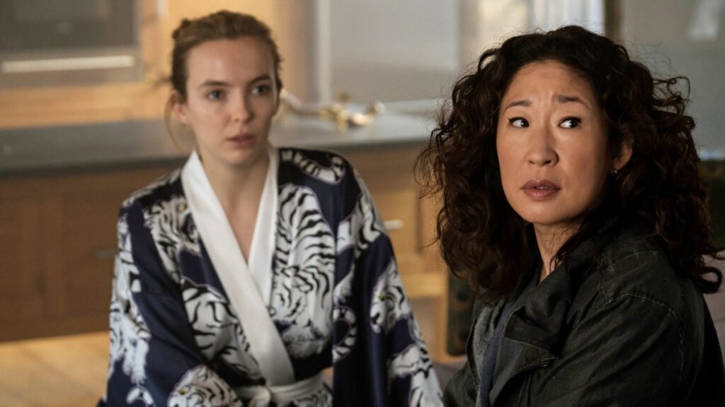 Killing Eve já tem data para acabar; saiba quando Sandra Oh e Jodie Comer em Killing Eve (Reprodução)