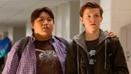 Jacob Batalon como Ned e Tom Holland como Peter em Homem-Aranha: De Volta ao Lar (Reprodução/Marvel)