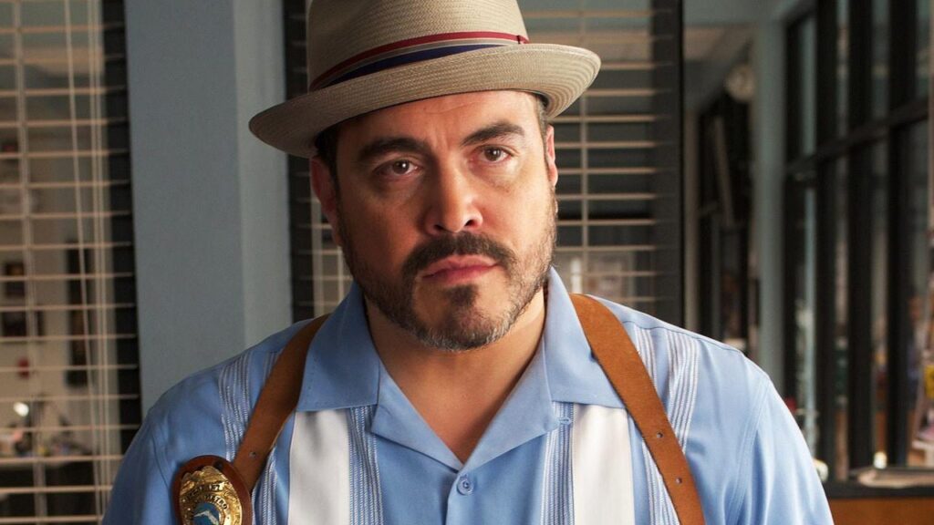 Ator de Dexter diz que achou season finale decepcionante David Zayas é Angel Batista em Dexter (Reprodução)