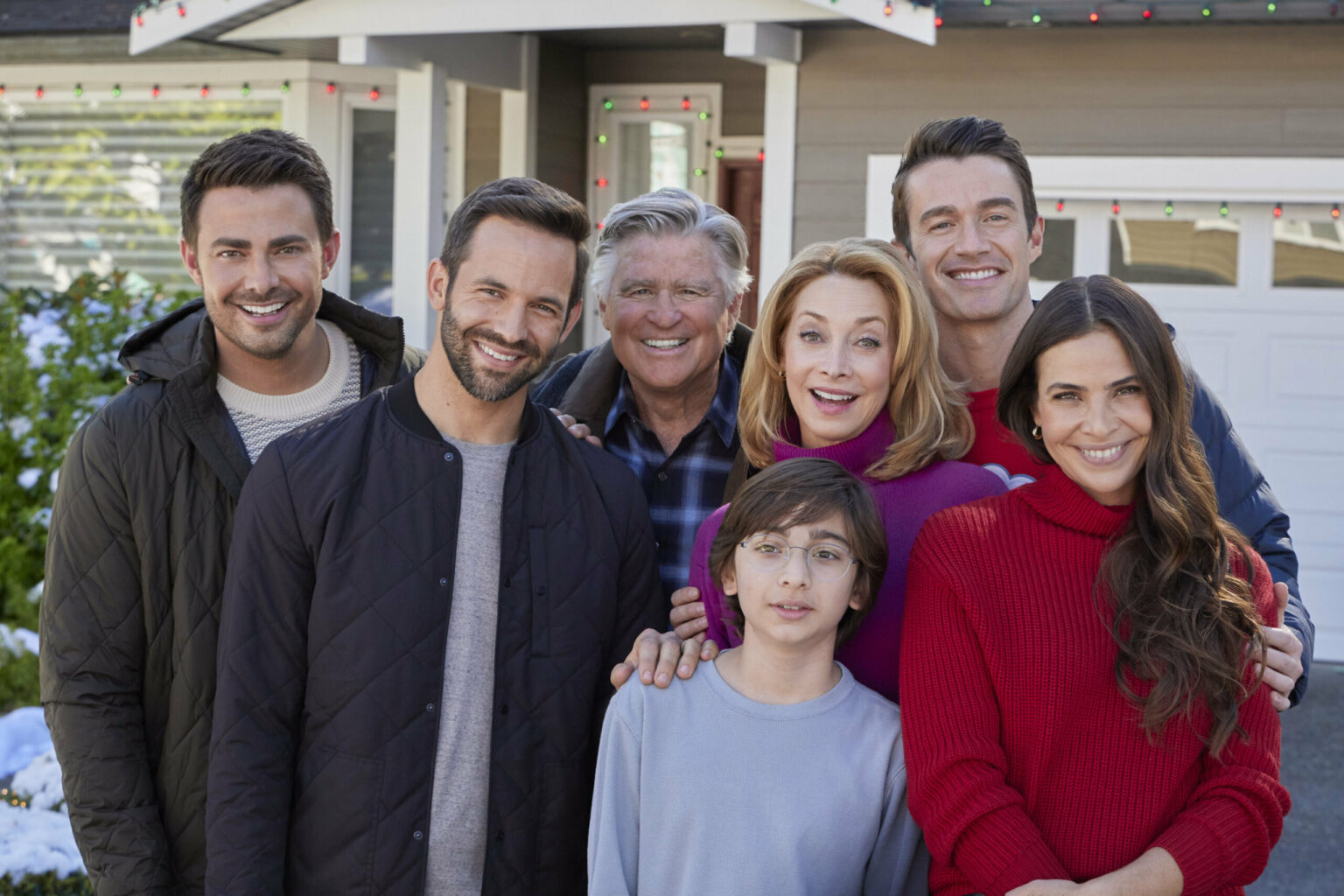 The Christmas House: Protagonista fala sobre como a vida imitou a arte Elenco de The Christmas House Divulgacao scaled 1