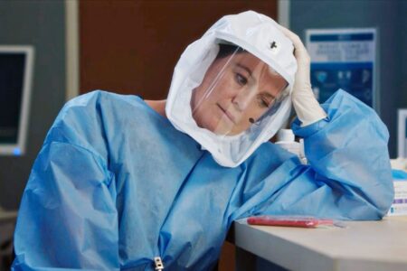 Vida amorosa de Meredith sempre foi frustrante para Ellen Pompeo Ellen Pompeo como Meredith Grey na 17a temporada de Greys Anatomy Reproducao