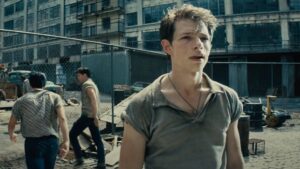Mike Faist como Riff em cena do remake de Amor Sublime Amor Reproducao