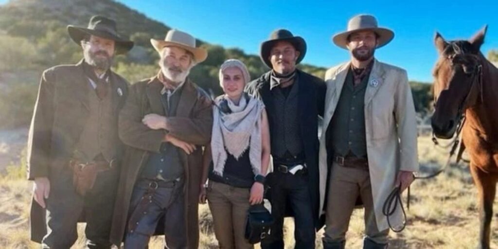 Rust | Assistente de diretor recebe intimação por evitar entrevista Elenco do filme Rust (Divulgação)