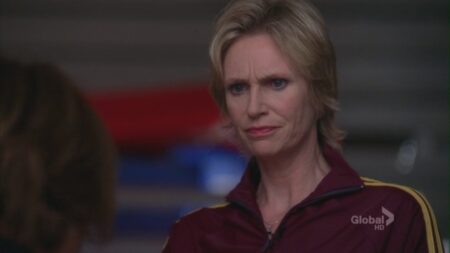 Sue (Jane Lynch) em Glee (Reprodução)