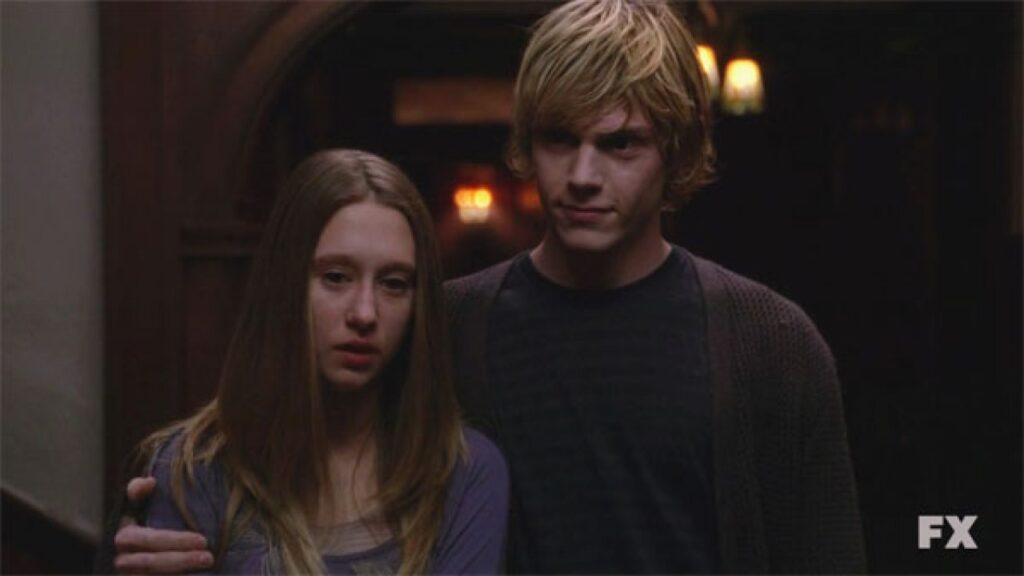 Tate e Violet em American Horror Story (Reprodução)
