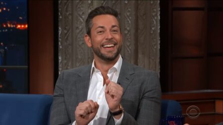 Zachary Levi revela que mentiu para conseguir seu papel em Enrolados Zachary Levi no The Late Late Show Reproducao