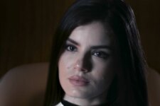 Angel (Camila Queiroz) no fim de Verdades Secretas 2