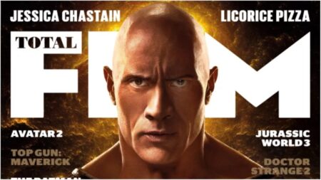 Dwayne Johnson pode fazer Liga da Justiça renascer com Adão Negro Dwayne Johnson como Adão Negro na capa da Total Film (Divulgação)