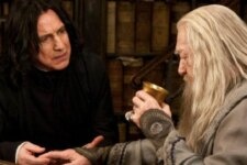 Michael Gambon como Dumbledore e Alan Rickman como Severus Snape em Harry Potter
