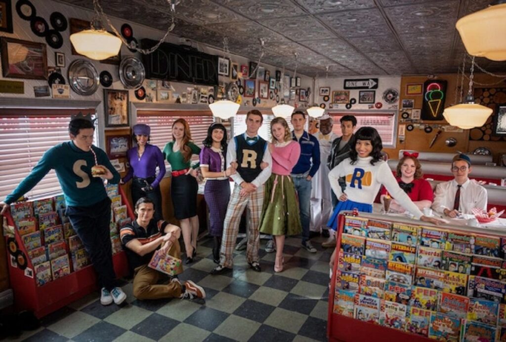Elenco de Riverdale no 100º episódio da série (Divulgação/CW)