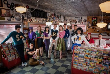 Elenco de Riverdale no 100º episódio da série (Divulgação/CW)