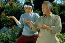 Mr. Miyagi e Daniel LaRusso em Karate Kid (Reprodução)