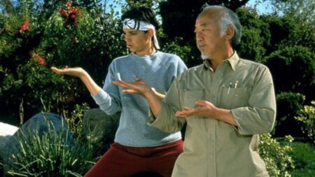 Mr. Miyagi e Daniel LaRusso em Karate Kid (Reprodução)