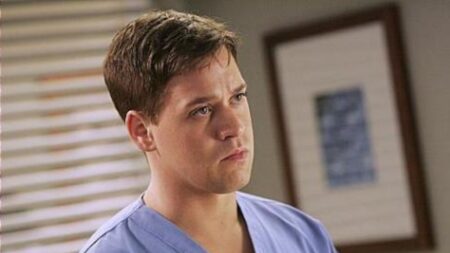 t r knight greys anatomy reproducao