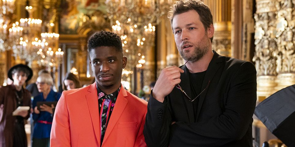 Emily in Paris | Conheça novos personagens da segunda temporada 4 Cena de Emily in Paris (Reprodução)