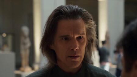 Ethan Hawke revela sua opinião sobre futuro de seu vilão em Cavaleiro da Lua Ethan Hawke em Cavaleiro da Lua (Reprodução / Disney+)
