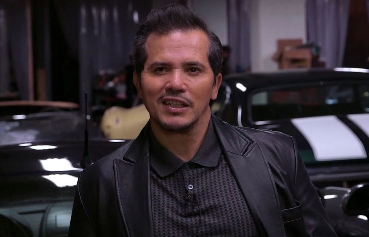 Ator sofreu pressão para dar papel em Homem-Aranha para Michael Keaton 1 John Leguizamo em John Wick (Reprodução)