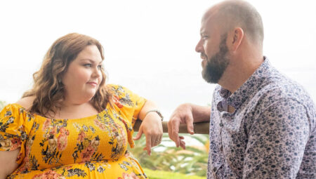 Ator comenta relação Kate e Toby em This is Us: “Uma peça redonda num buraco quadrado” Kate e Toby em cena de This Is Us Divulgacao
