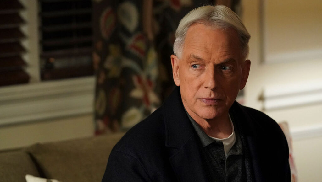 NCIS | Gravação da 19ª temporada é atrasada por causa da Ômicron Mark Harmon como Jethro Gibbs em NCIS
