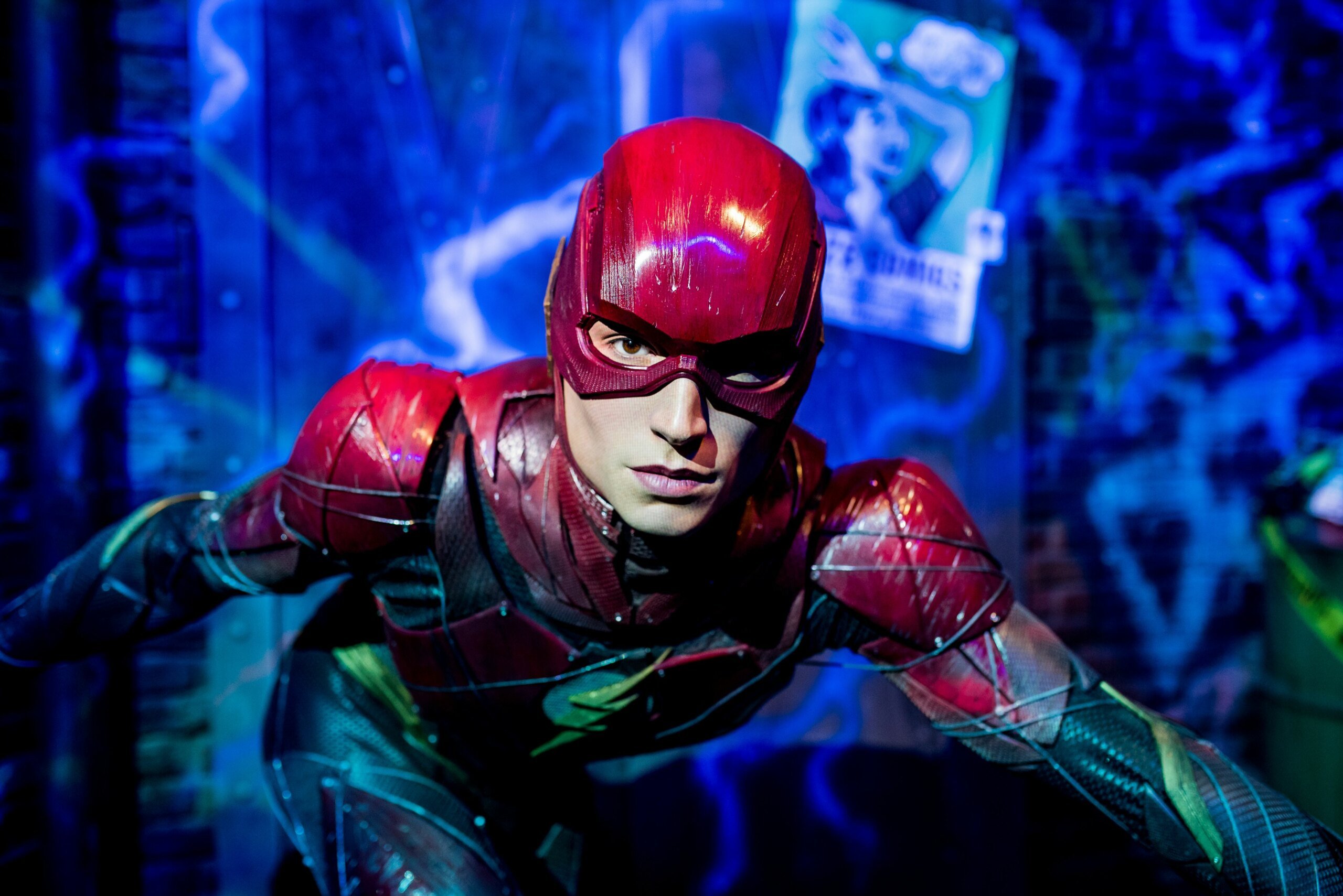 Ezra Miller como Barry Allen/ Flash em Liga da Justiça de Zack Snyder